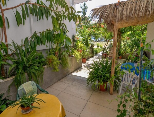 Studio (A2) | Garden