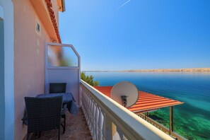 Apartment (A6) | Water view - Apartment Dalibor (Karlobag)