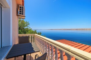 Apartment (A7) | Water view - Apartment Dalibor (Karlobag)