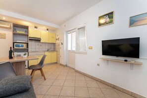 Apartment (A3) | Private kitchen | Fridge, microwave, stovetop, espresso maker - Apartments Nadica (Nin)