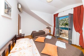 House | Iron/ironing board, free WiFi - House Silva (Rogoznica)