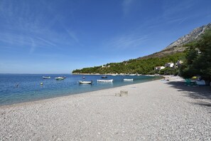 Beach - Apartments Sunset (Omis)