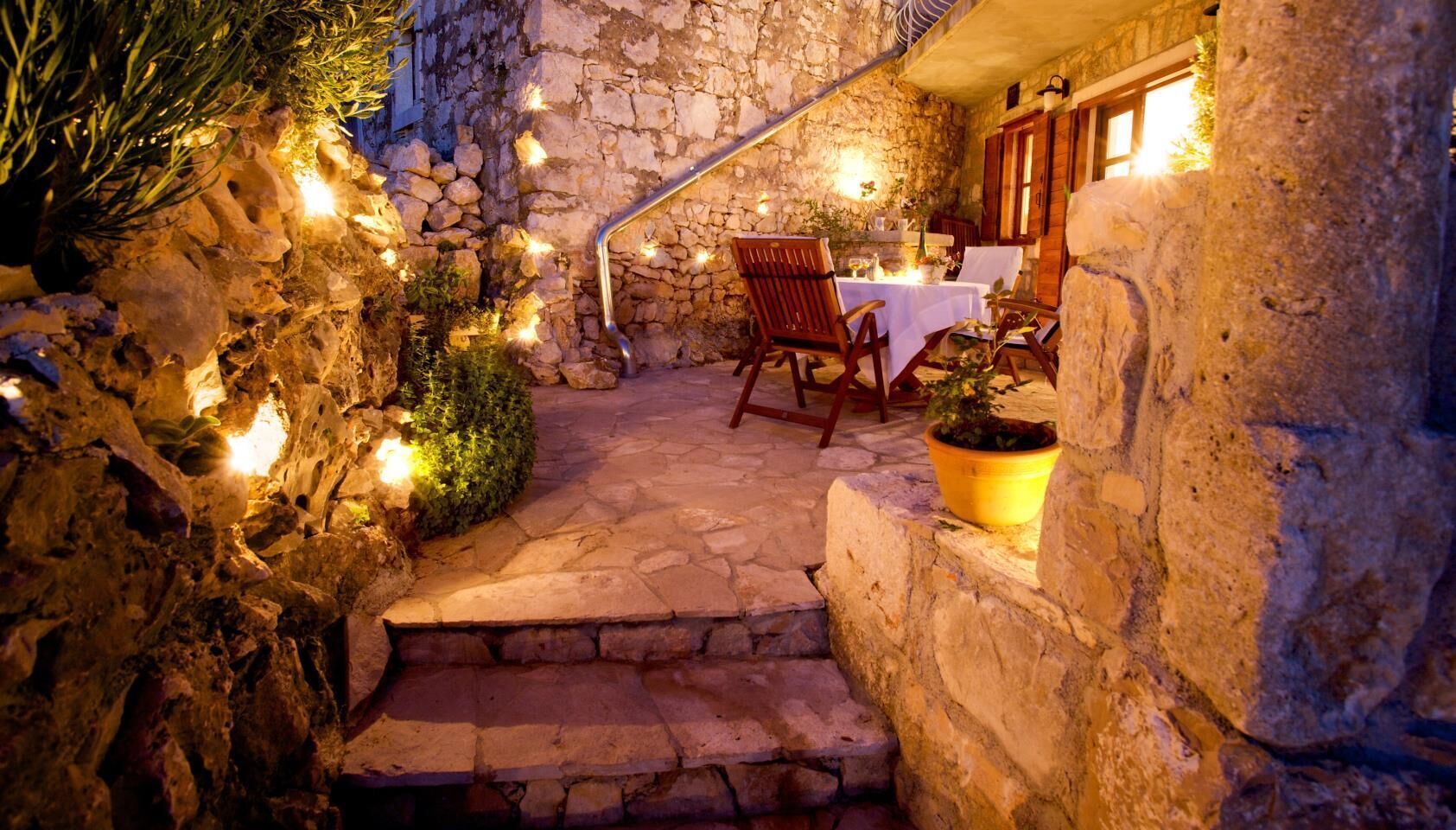 House | Terrace/patio