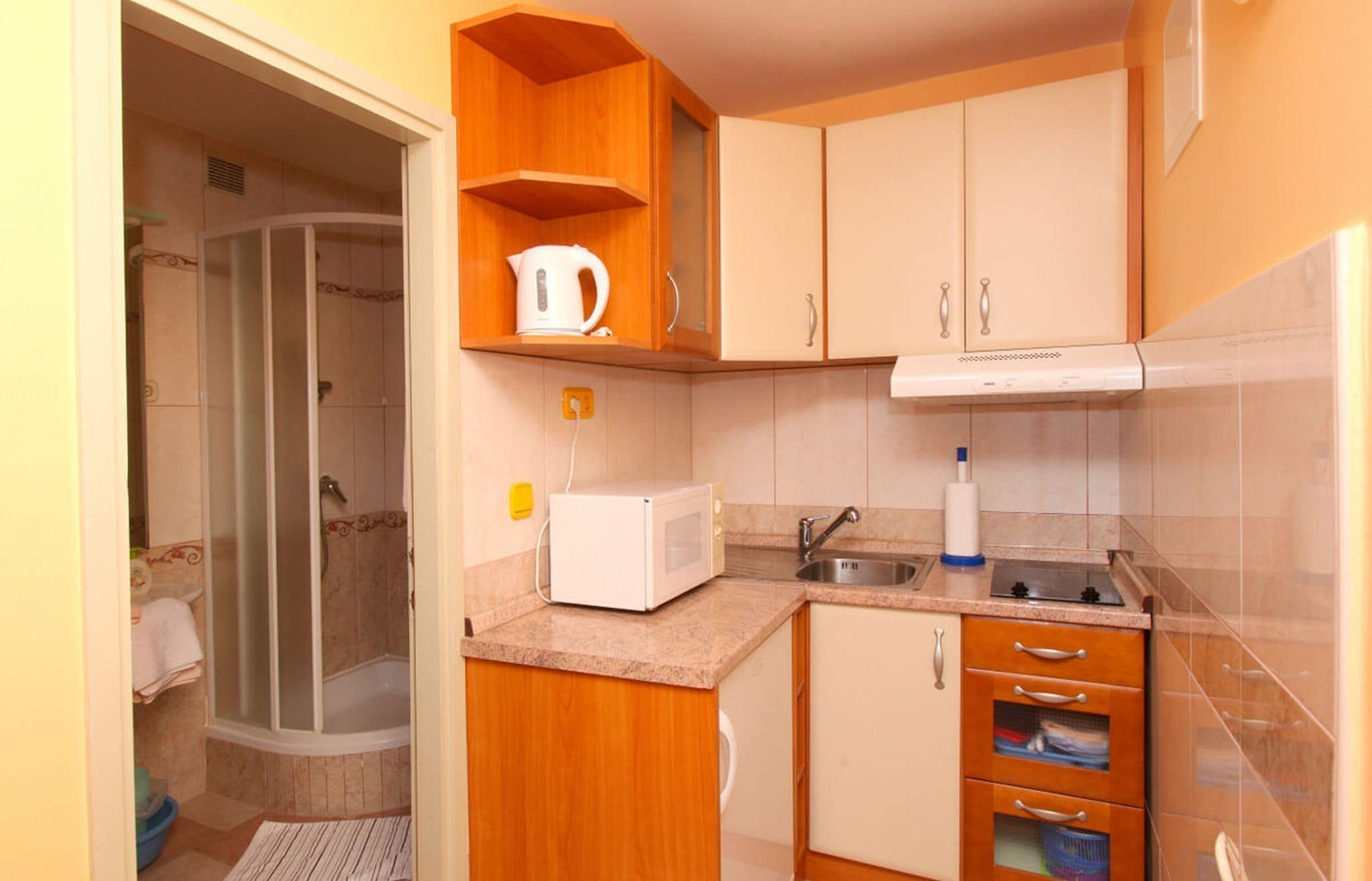 Studio (A2) | Private kitchen | Fridge, microwave, stovetop, espresso maker
