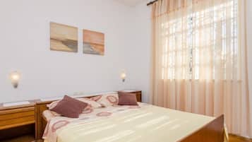 Hus | Safe på rommet, strykejern/-brett og wi-fi (inkludert)