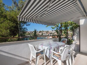 Apartment (A1) | Balkon