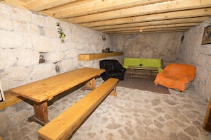 House | Living room - House Mario (Omis)