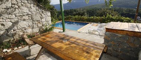 House | Outdoor pool