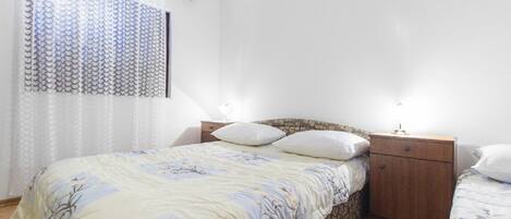 Apartment (A4)