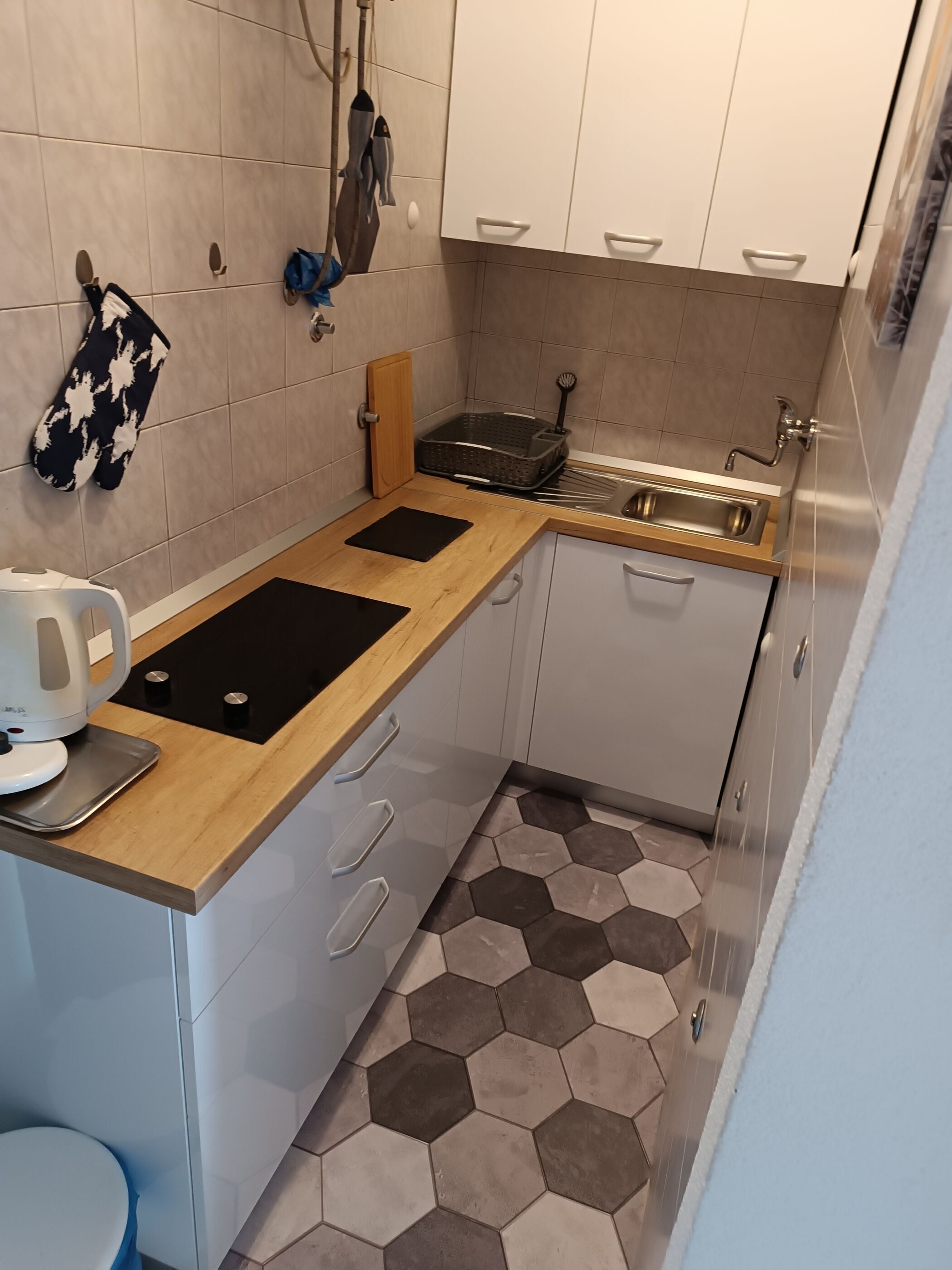 المنشأة من الداخل