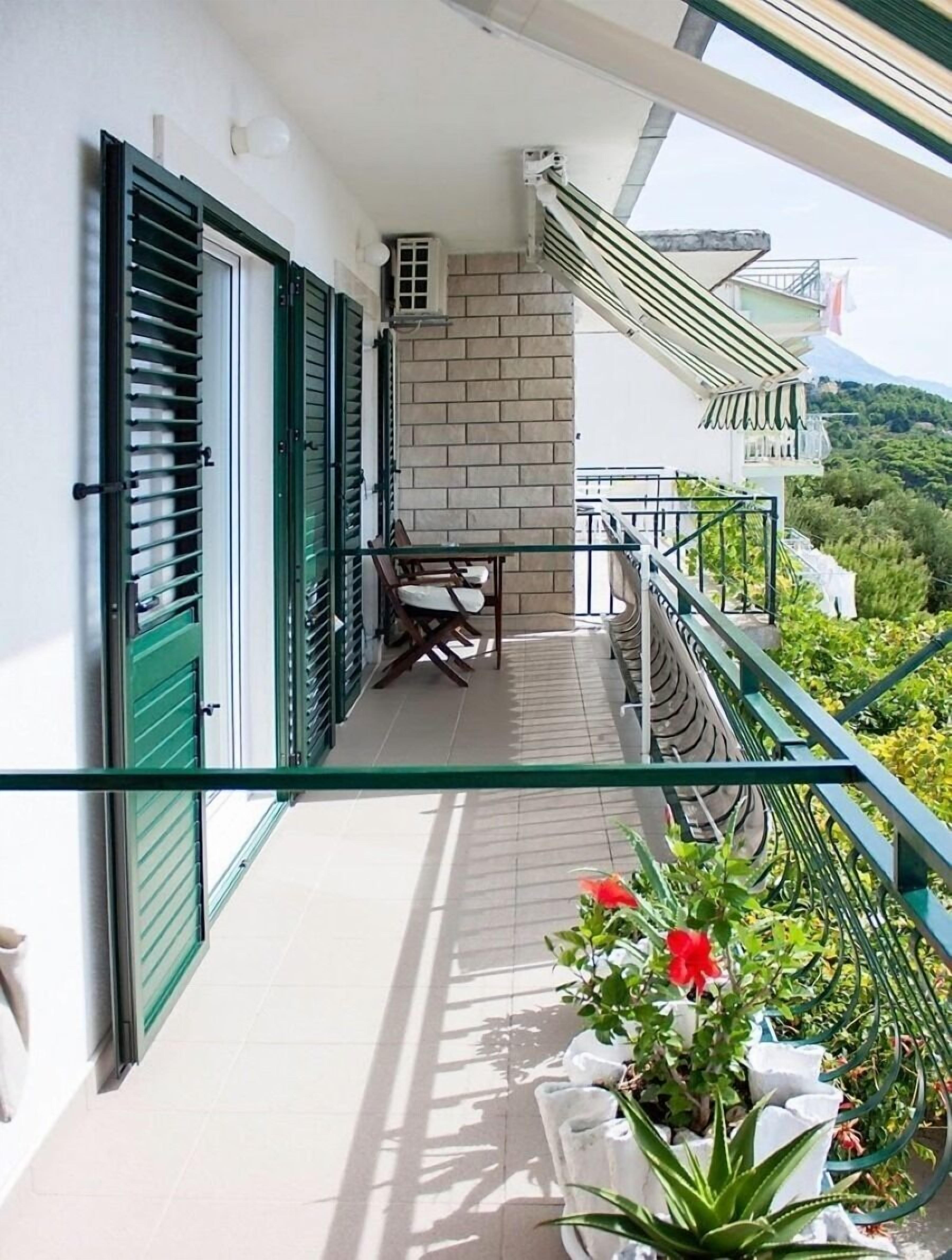 Studio (A2) | Balcony