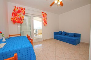 Apartment (A1) | Private kitchen - Apartments Zaborac (Pakostane)