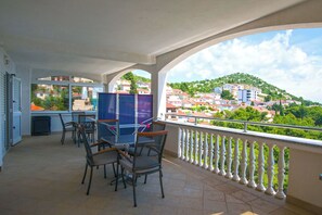 Terrace/patio - Apartments Zaborac (Pakostane)