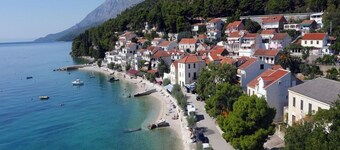 Apartment and Rooms Tomo 1