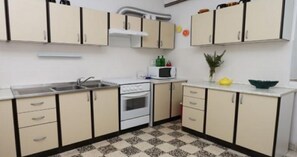 Private kitchen - Apartment and Rooms Tomo 1 (Gradac)