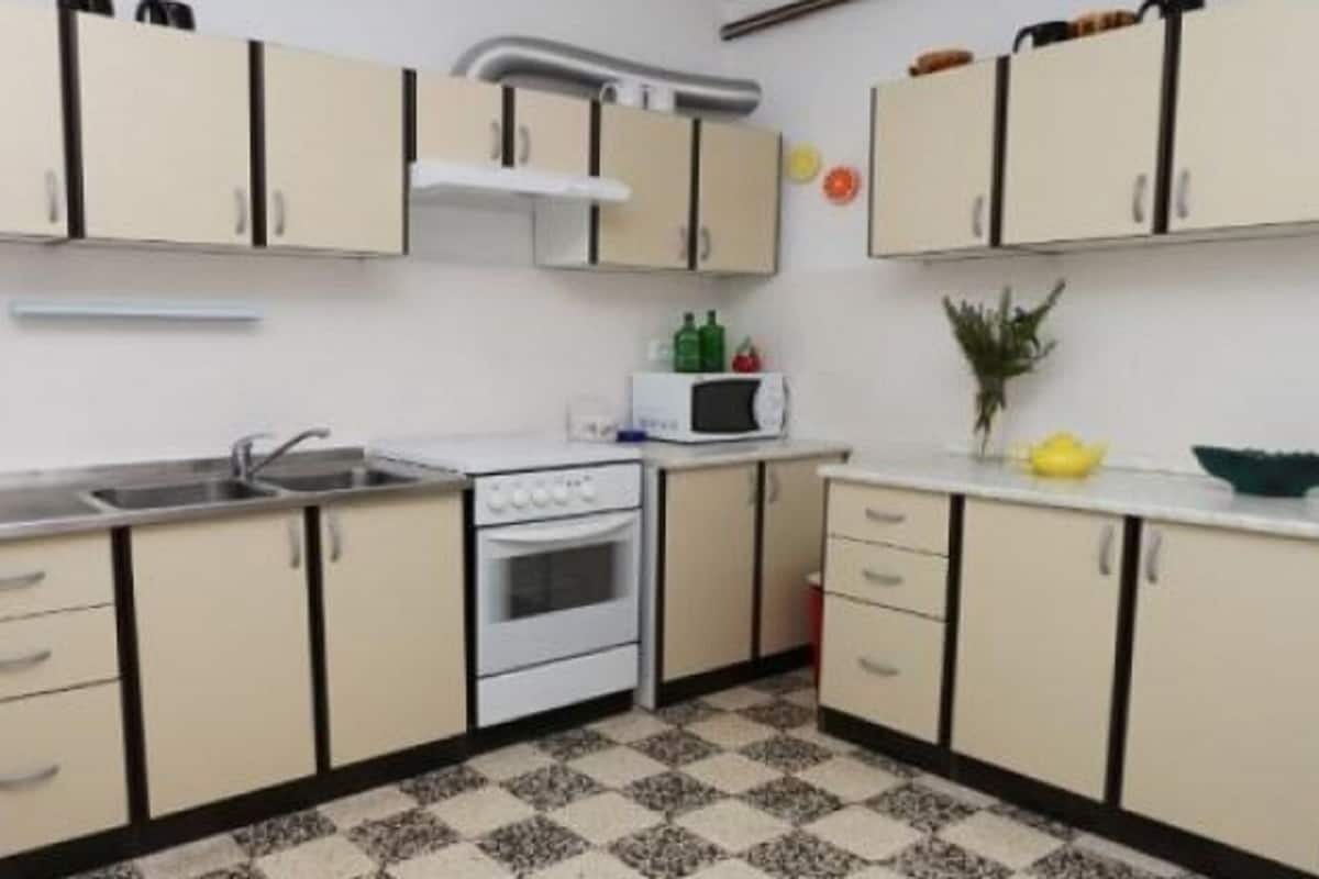 Room (S2) | Private kitchen