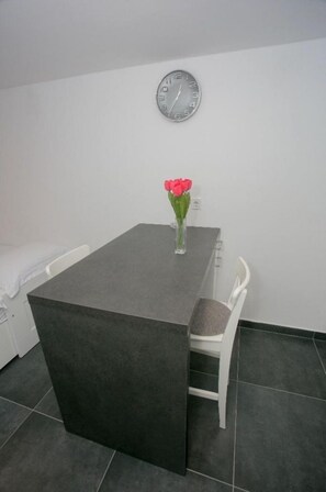 Studio (A1) | Terrace/patio - Apartment Marina (Split)