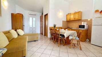 Apartment (A1) | Living room