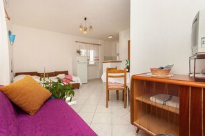 Apartment (A3) | Ruang tamu
