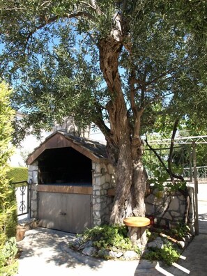 BBQ/picnic area - Apartment Zeljka (Rogoznica)