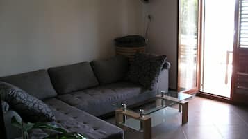 Apartment (A1) | Living room