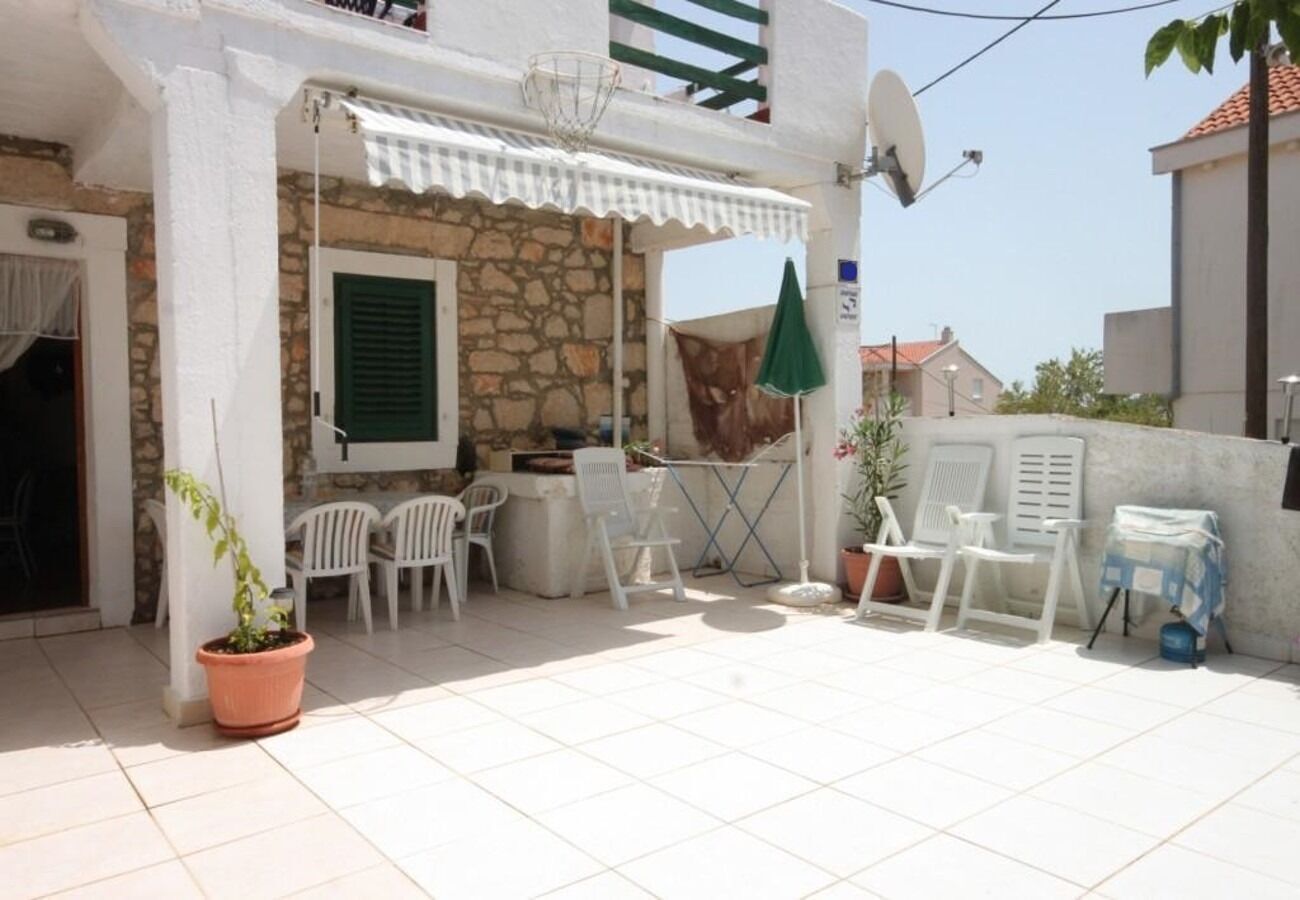 Apartamento (A1) | Opções para refeição ao ar livre