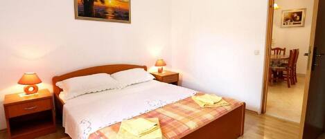 Apartment (A1) | Bügeleisen/Bügelbrett, kostenloses WLAN