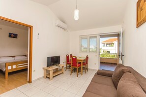Apartment (A2) | Living room - Apartments Remi (Nin)
