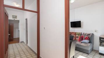 Apartment (A2) | Hallway