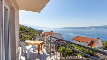 Apartment (A3) | Water view