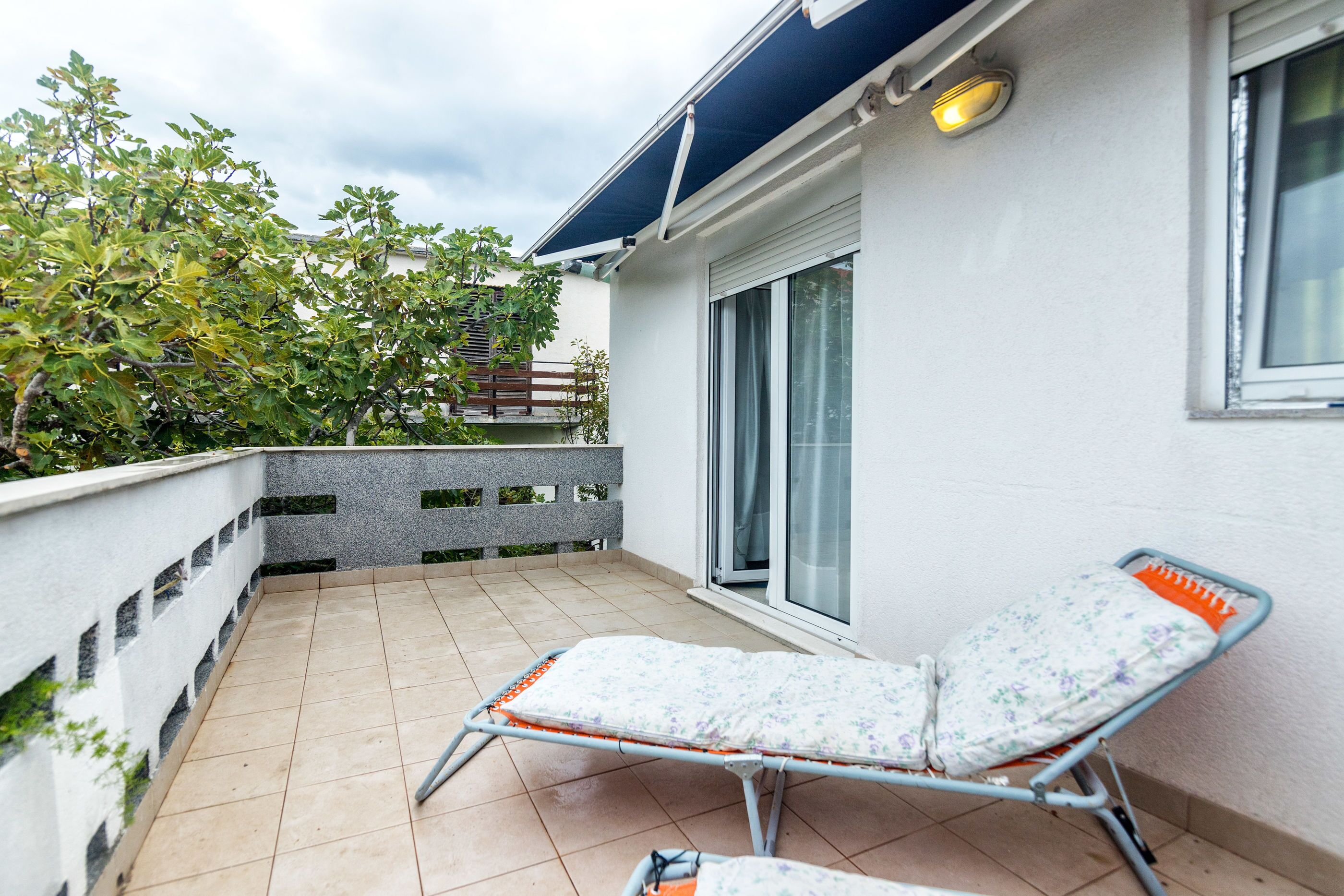 House | Balcony