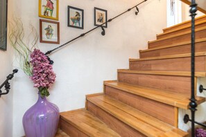Interior detail - House Zeljko (Sucuraj)
