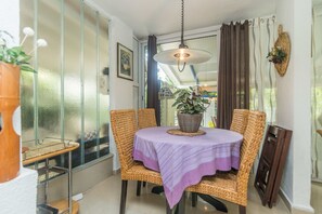 Dining - House Zeljko (Sucuraj)