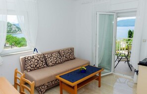 Apartemen (A2) | Ruang keluarga