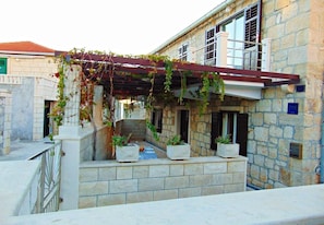 Building design - Apartment Zoran (Postira)