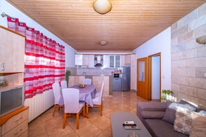 Apartment (A1) | Living room - Apartment Zoran (Postira)