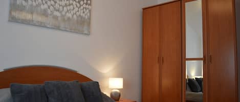 อพาร์ทเมนท์ (A1) | เตารีด/โต๊ะรีดผ้า, Wi-Fi ฟรี