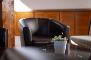 Studio (A1) | Living room