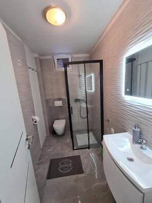 Apartment (A1) | Bathroom | Towels - Apartments Martina (Sukosan)
