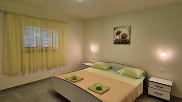 Apartment (A1)