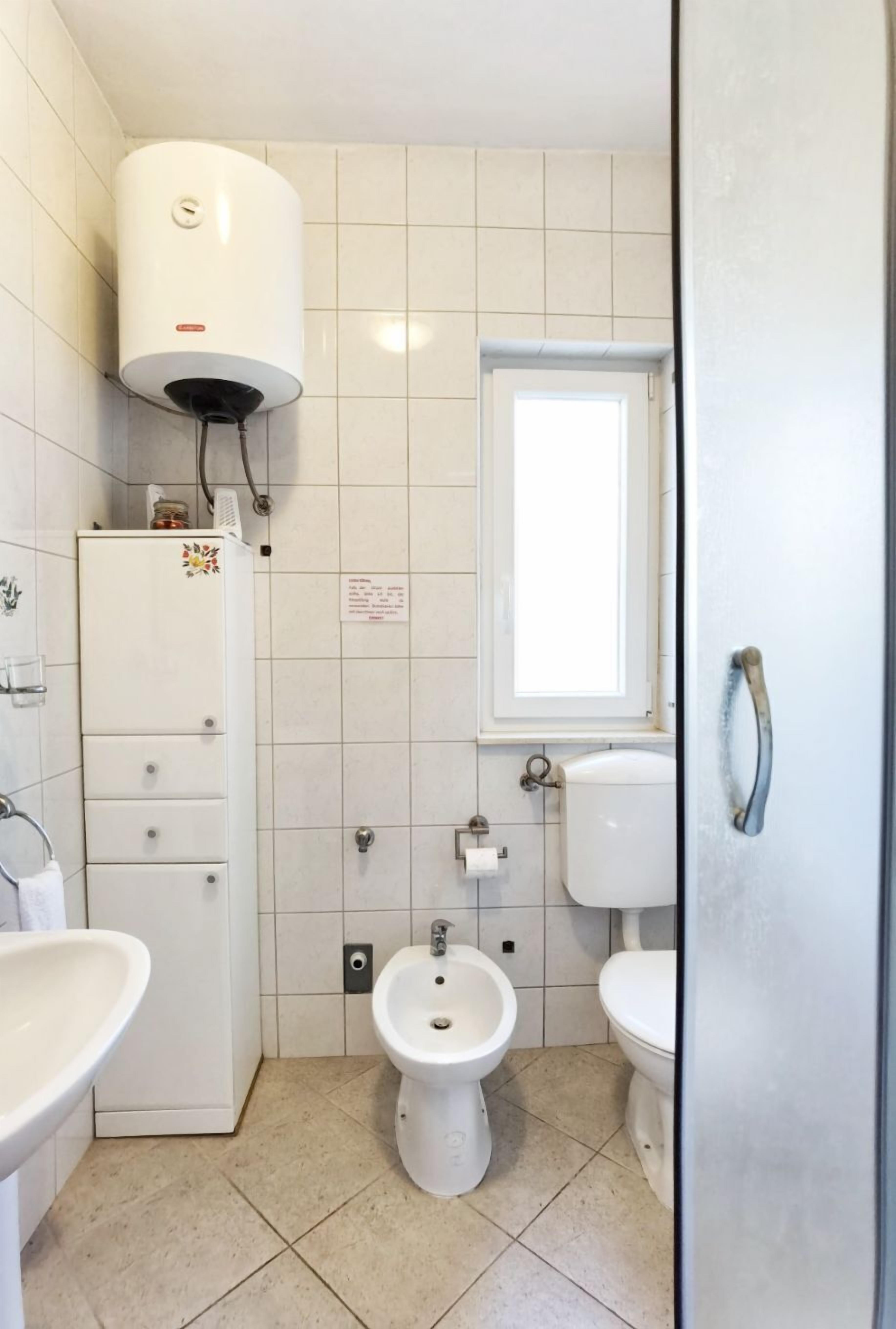 Apartment (A1) | Bathroom | Shower