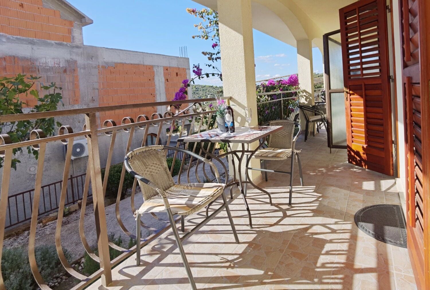 Apartment (A2) | Balkon