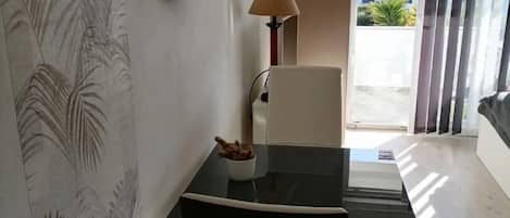 Studio (A3) | Hallway