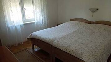 Apartment (A2)