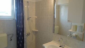 Apartment (A3) | Bathroom | Towels