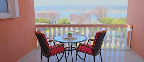 Studio (A5) | Balcony