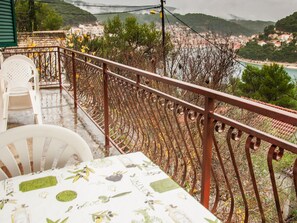 Apartment (A1) | Terrace/patio - Apartment Hajdi (Pucisca)