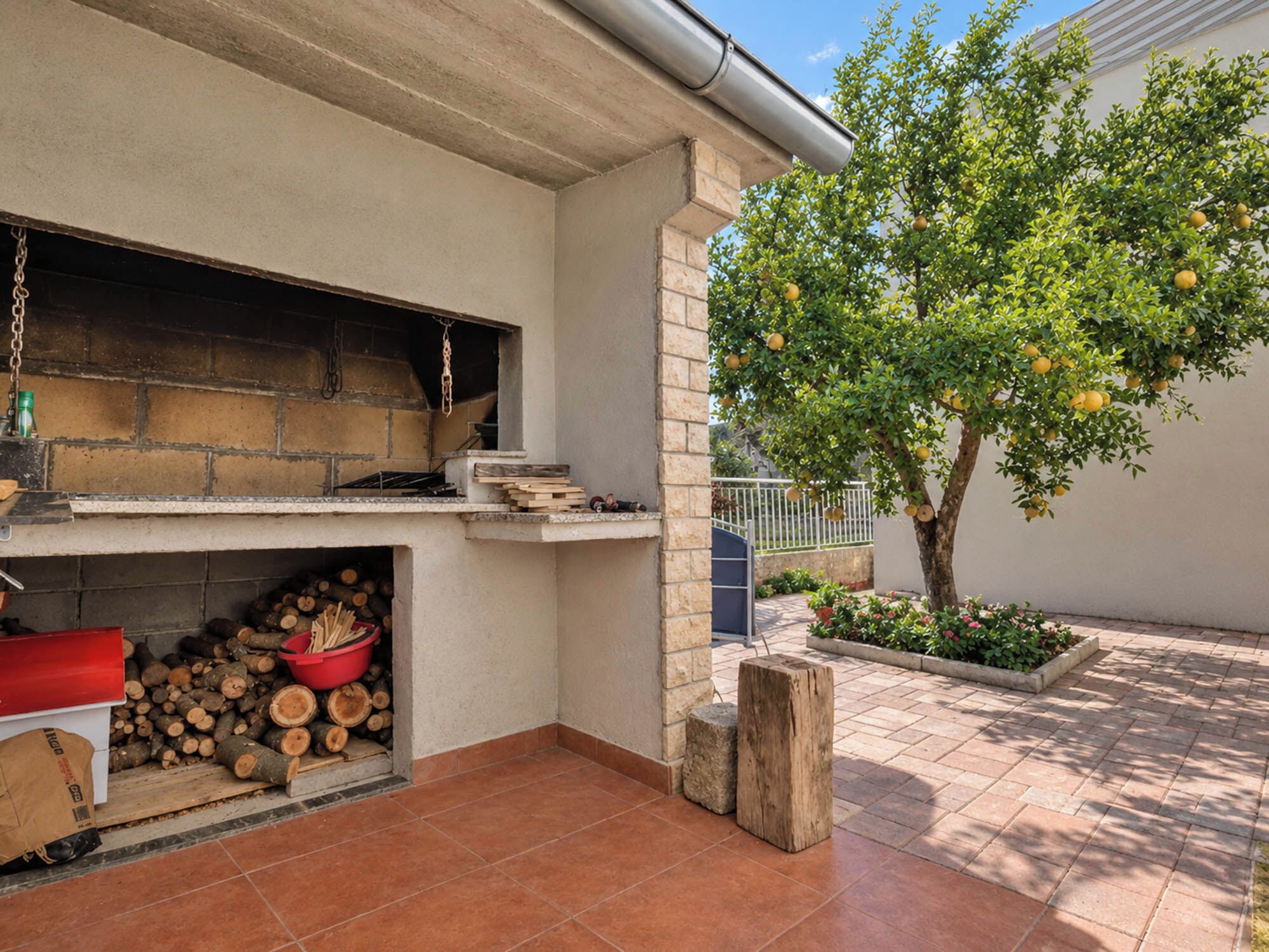 BBQ/picnic area