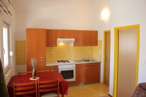 Apartment (A2) | Private kitchen - Apartments Ante (Posedarje)