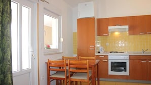 Apartment (A2) | Dapur peribadi